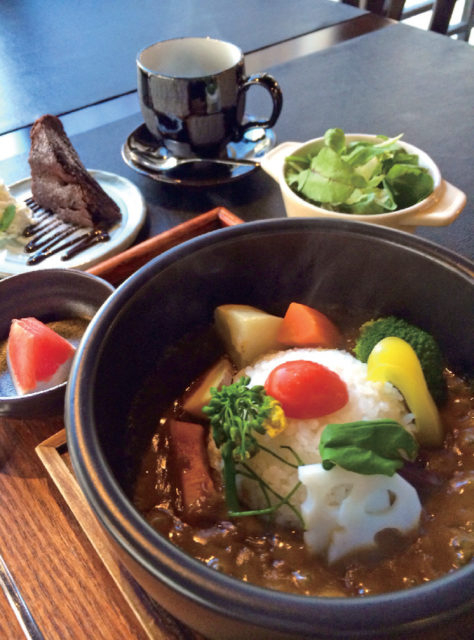 【伊香保の人気カフェ】古民家カフェでカレーに舌つづみ「大正浪漫 黒船屋」