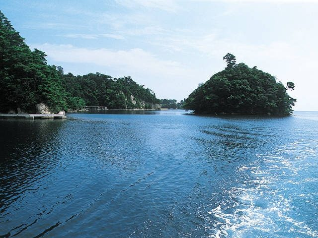 【奥能登×観光】日本百景に選ばれたリアス式海岸「九十九湾」