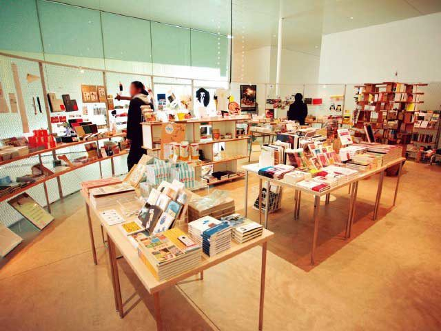 ☆こちらも楽しみ ミュージアムショップ&レストラン