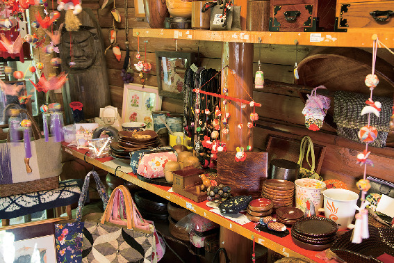 【四万温泉×観光】1.がらくた民芸でお買い物