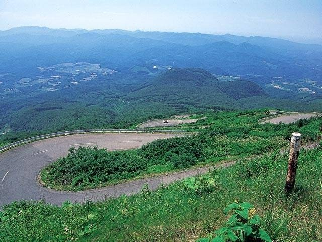 【弘前・岩木山麓×ドライブ4】69のカーブをめぐる絶景ドライブ「津軽岩木スカイライン」