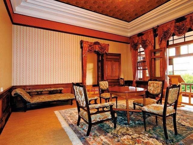 太宰治記念館「斜陽館」