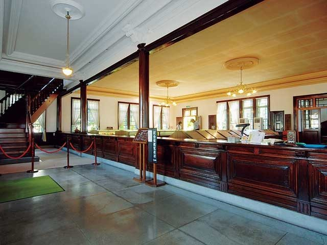 重厚で和洋折衷のルネサンス風様式「青森銀行記念館」