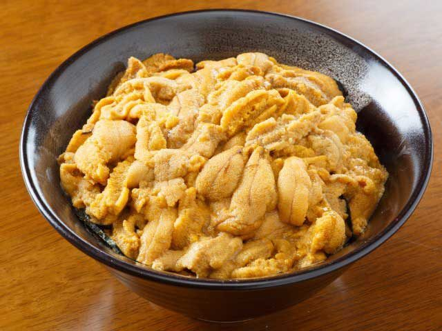 【下北半島×ドライブ 1日目③】新鮮な魚介メニューが豊富にそろう食事処「仏ヶ浦ドライブイン」