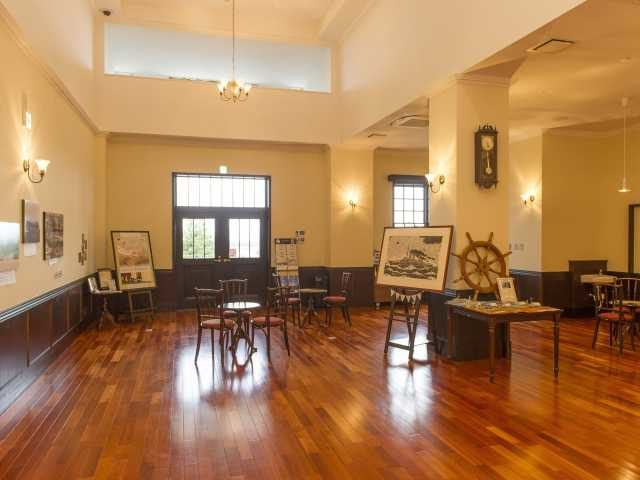 【下北半島×ドライブ 2日目⑧】カフェやみやげ店を併設した交流施設「北の防人大湊 安渡館・海望館」