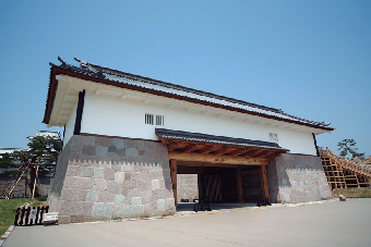 威風堂々、金沢城三御門