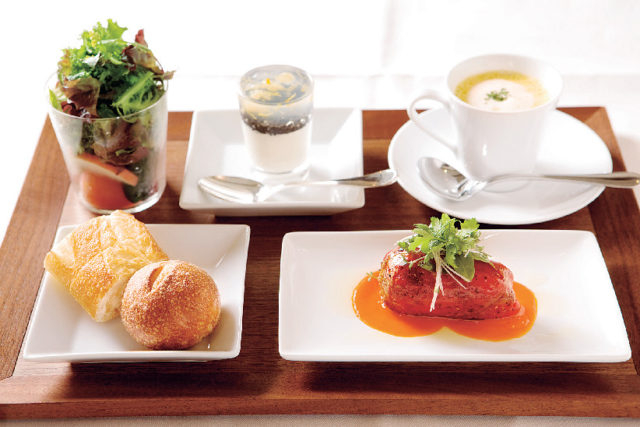 フランス自然料理 シェ・草間