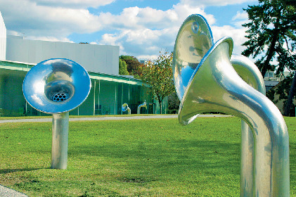 【金沢21世紀美術館×館内の見どころ】アリーナのための クランクフェルト・ ナンバー3