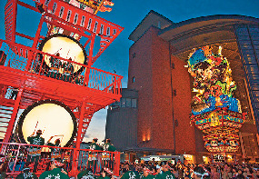 五所川原立佞武多ってどんなお祭り?