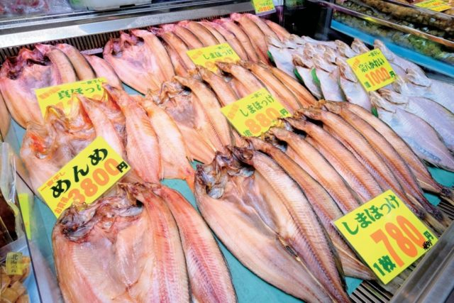 勝手丼を食べるなら<和商市場>