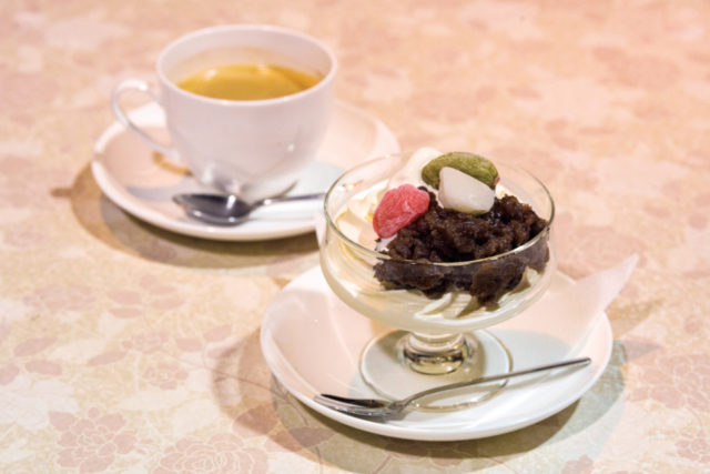 喫茶&ショップコーナー