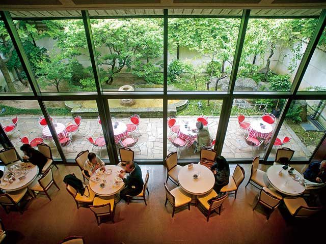 京都のおすすめモーニングスポット1. イノダコーヒ本店(京都市中京区)