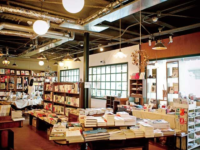 【修学院&一乗寺&岩倉×ショッピング】本や雑貨のセレクトショップ「恵文社 一乗寺店」