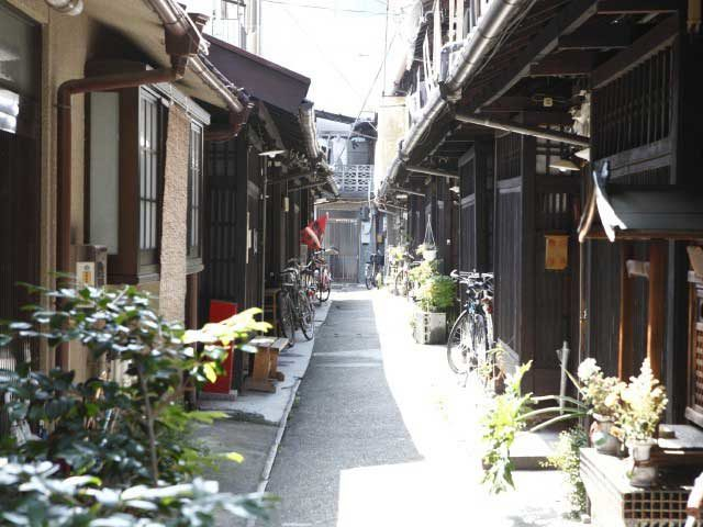 【古き良き町家長屋に出会う】あじき路地