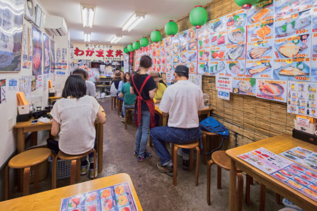 【小樽で海鮮丼を食べるなら】北のどんぶり屋 滝波食堂