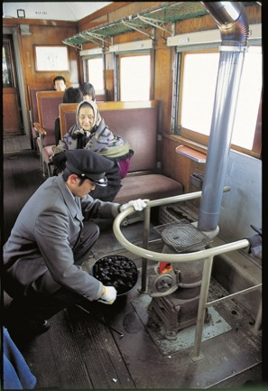 【五所川原×観光】季節ごとのイベント列車が人気「津軽鉄道」