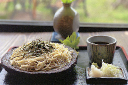 赤城の水で打つ十割そばの店「風の庵」