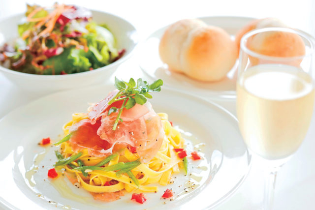 展示にちなんだオリジナルメニューを!