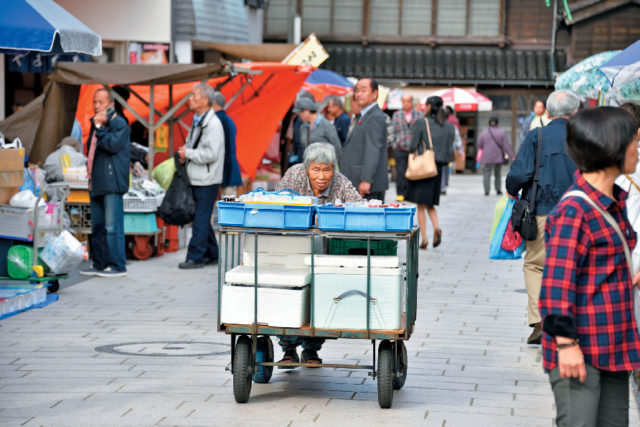 輪島朝市を賢くまわるコツ