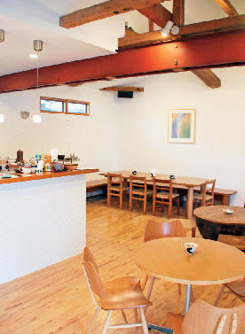 【奥能登×さいはてカフェ】全国にファンを持つコーヒー豆専門店が直営「二三味珈琲cafe」