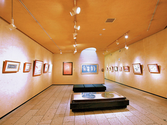 【西の河原通り】草津片岡鶴太郎美術館