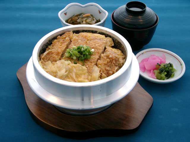 【蔵王エコーライン×ドライブ】<ココで休憩>蔵王山頂レストハウス