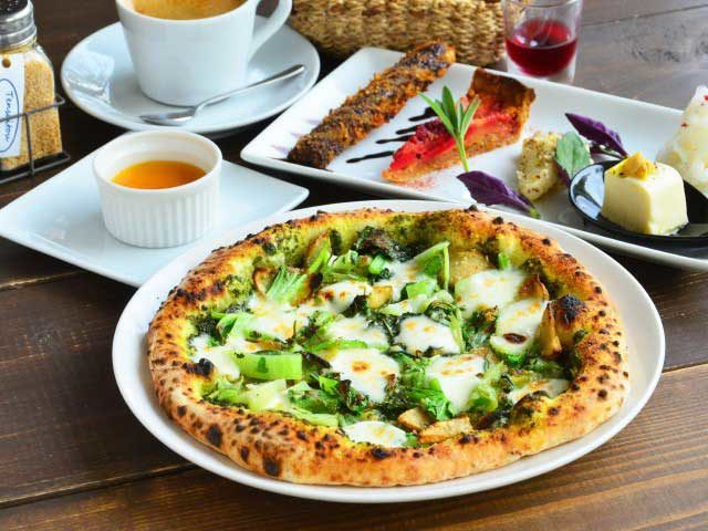 野菜を使った薪窯ピッツァ「Pizzeria vegetariana L'Albero」
