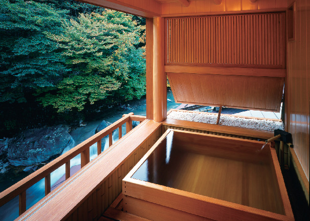 四万温泉 豊島屋