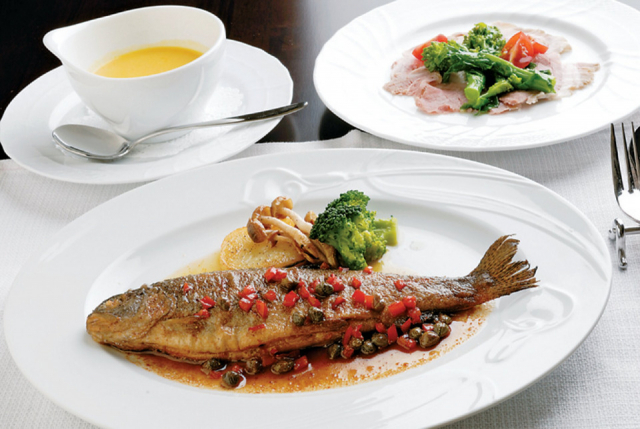 【日光・中禅寺湖ドライブ×立ち寄りグルメ】La cuisine naturelle Café de Savoie