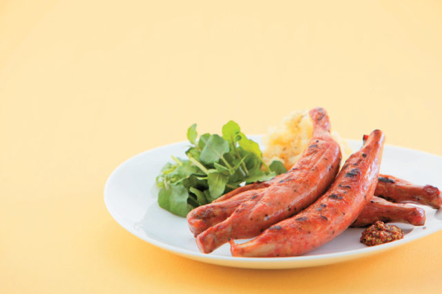 【北海道のグルメ土産×肉製品】トンデンファームの骨付ソーセージ400g 1080円