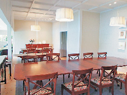 2F ティールーム