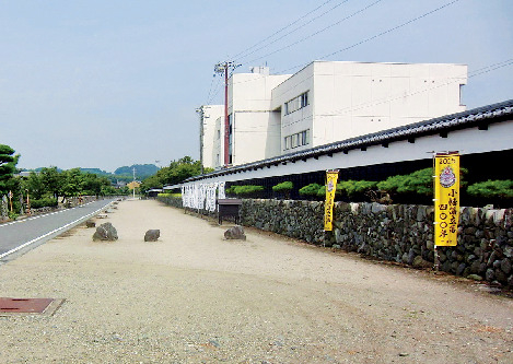 江戸時代初期の池泉回遊式庭園「名勝楽山園」