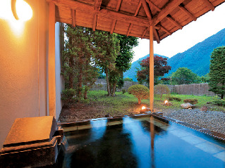 源泉湯の宿 紫翠亭