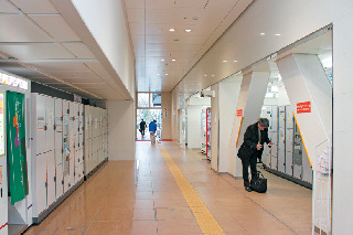 コインロッカー