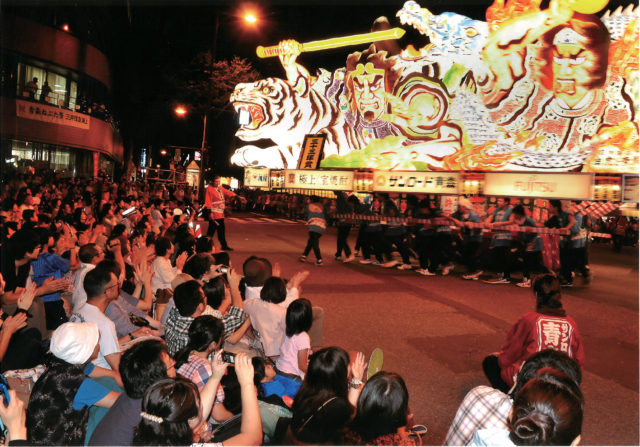青森なぶた祭の楽しみ方② ねぶたを見る