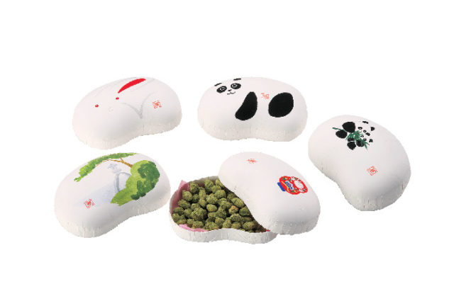 職人が手描きした愛らしいパッケージ「まめや 金澤萬久 金沢百番街店」