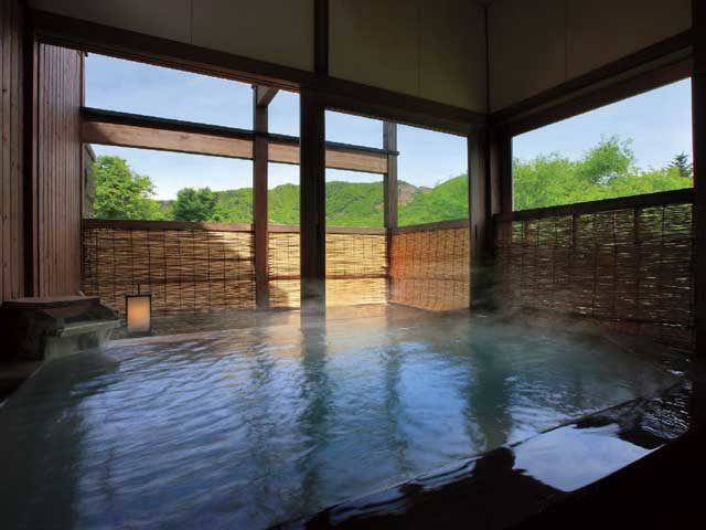 蔵王・岩清水料理の宿 季の里