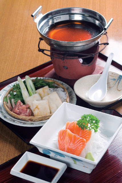 レストランやすみや