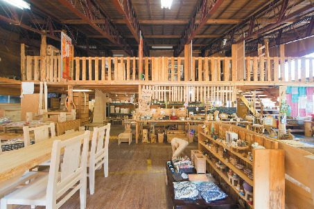 青森ヒバの魅力を伝える専門店「わいどの木」