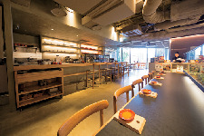 brasserie coron with LE CREUSET 丸井今井札幌店