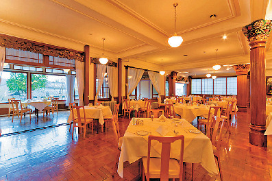 歴史を感じさせる風格