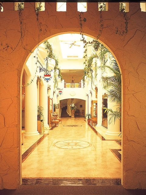 ガラスの芸術 エミール ガレ美術館