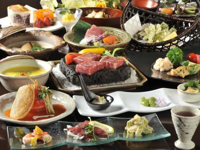 客室露天と大浴場の温泉2種を堪能「ぬくもりに心なごむ湯宿星のあかり」