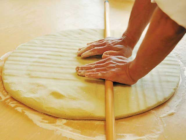 農家が開業した手打ち地粉そば店「農村レストラン 高林坊」