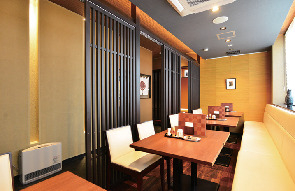 【石巻の海鮮丼&寿司】旬の魚介がてんこ盛り! これぞ石巻名物の金華丼「大もりや」