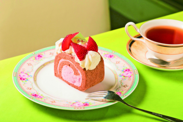 料理もスイーツも評判の店「洋菓子&レストラン 月乃井」