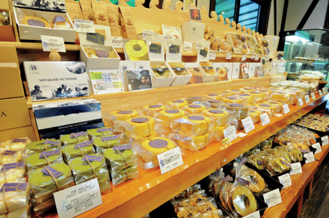 絶品バームクーヘンが食べられる「GARBA cafe」