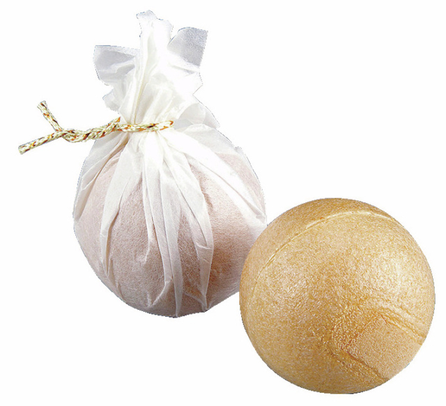 幸運を呼ぶ水引がキュート「くるみや」