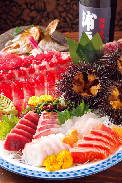 【仙台駅周辺×グルメ】三陸旬魚の豪快な盛り合わせ「奥州魚河岸酒屋 天海のろばた 本店」