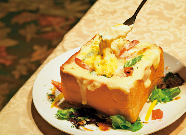 【仙台駅周辺×グルメ】食パンをくりぬいたパングラタン「WEST POINT」